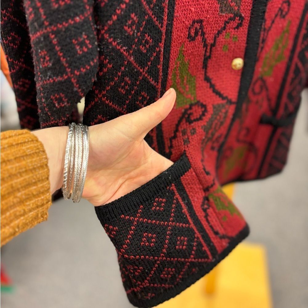 🛍️ Crystal Kobe ladies XL red green cardigan - Picture 4 of 5